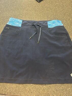Navy Athletic Drawstring Skort with light Blue Waistband